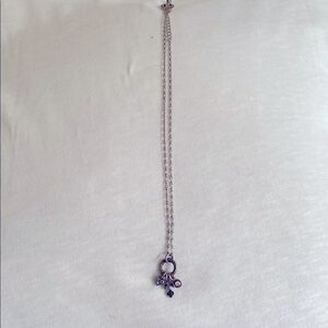 Silver necklace withh cute pendant with blue crystals